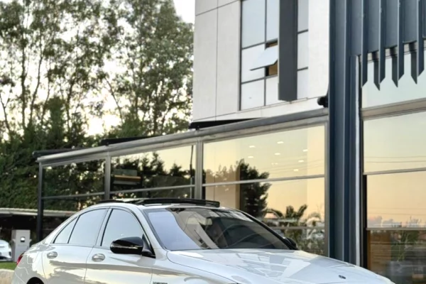 Makina ne shitje ne Durres - 17,500 Euro