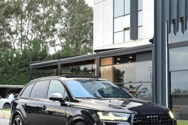 Makina ne shitje ne Durres - 31,000 Euro