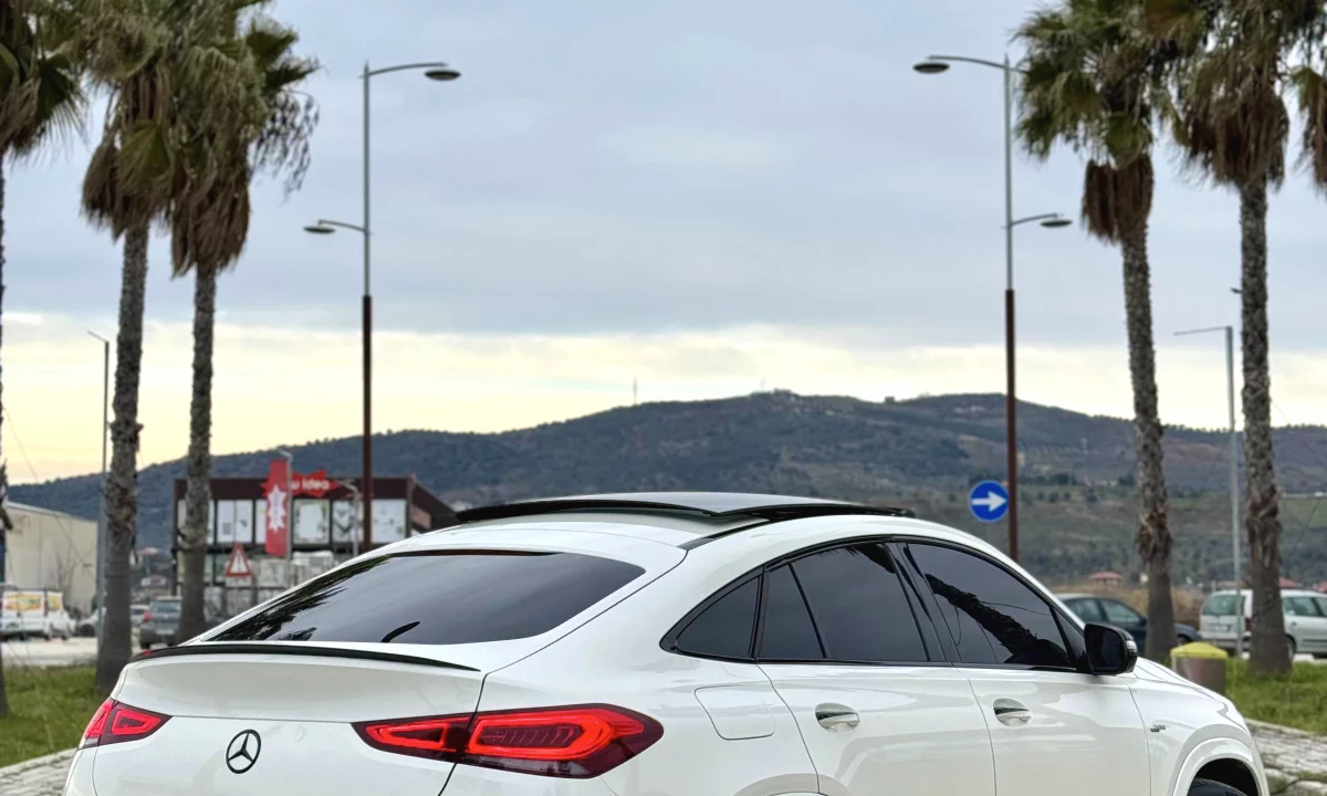 Cars for sale in Durres, Mercedes-Benz, 2023 Benzine,Kambio Automatik Payment 80,000  Euro.