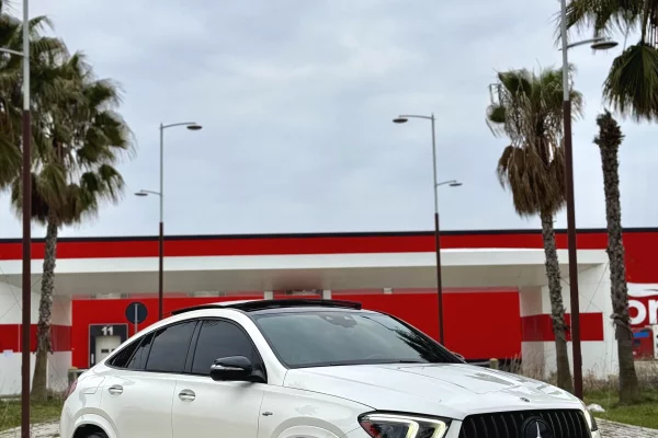 Makina ne shitje ne Durres - 80,000 Euro