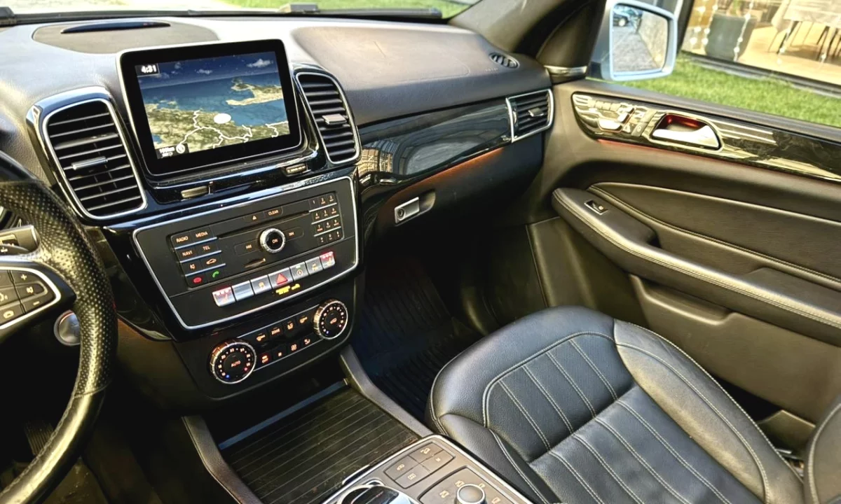 Cars for sale in Durres, Mercedes-Benz, 2016 Diesel,Kambio Automatik Payment 23,000  Euro.