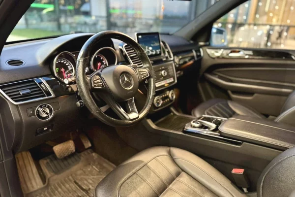 Cars for sale in Durres, Mercedes-Benz, 2016 Diesel,Kambio Automatik Payment 23,000  Euro.