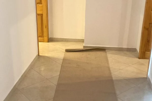 Shtepi me qera 2+1 ne Tirane - 500 Euro