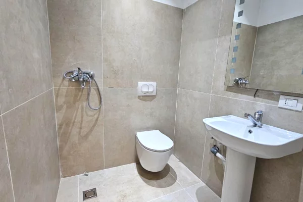 🏥✨ Jepet me Qira Ambient per Klinike – Kika 2 | Komuna e Parisit