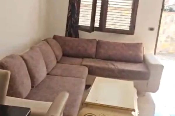 Shtepi me qera 1+1 ne Tirane - 340 Euro