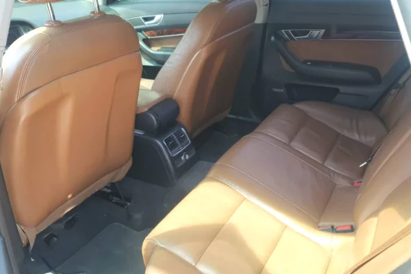 Makina ne shitje ne Korce, Audi, 2005 Diesel,Kambio Automatik Pagesa 3,500  Euro.