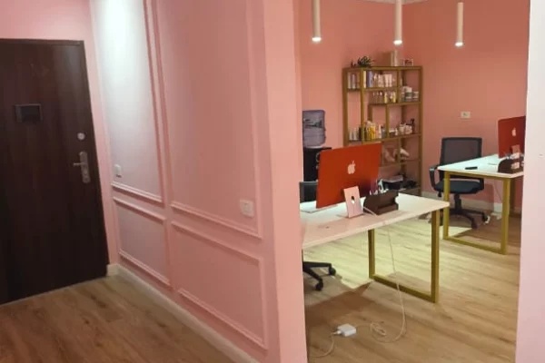 Jepet me qira ambient per zyre – 120 m2