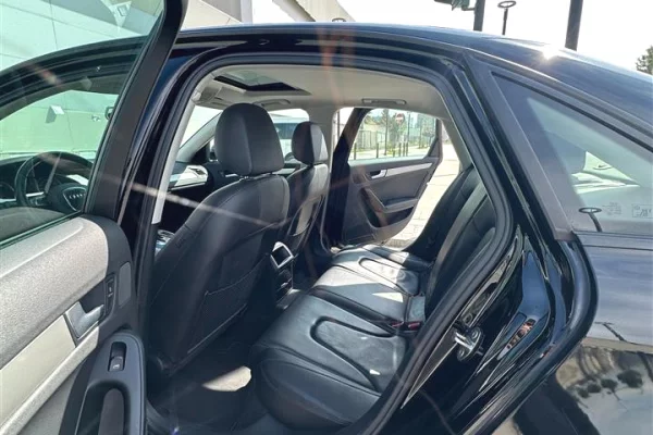 Makina ne shitje ne Tirane, Audi, 2012 Benzine,Kambio Automatik Pagesa 6,000  Euro.