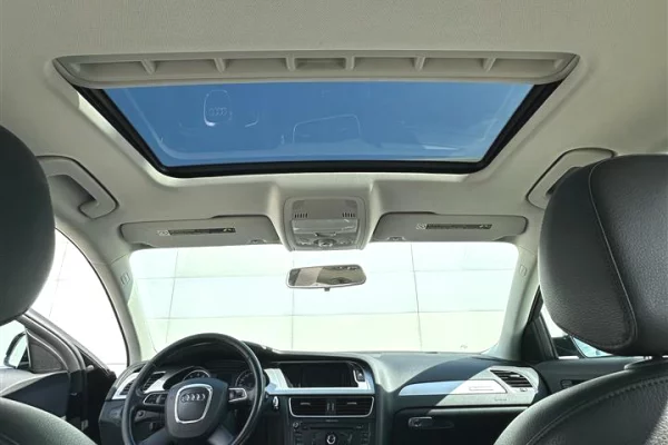 Makina ne shitje ne Tirane, Audi, 2012 Benzine,Kambio Automatik Pagesa 6,000  Euro.