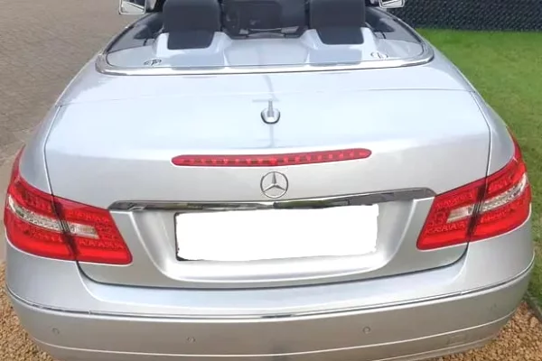 Makina ne shitje ne Tirane, Mercedes-Benz, 2011 Diesel,Kambio Automatik Pagesa 6,990  Euro.