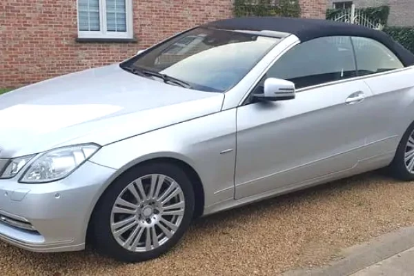 Makina ne shitje ne Tirane, Mercedes-Benz, 2011 Diesel,Kambio Automatik Pagesa 6,990  Euro.