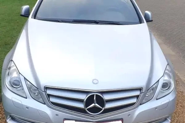 Makina ne shitje ne Tirane, Mercedes-Benz, 2011 Diesel,Kambio Automatik Pagesa 6,990  Euro.