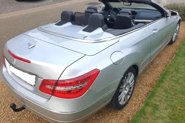 Makina ne shitje ne Tirane - 6,990 Euro