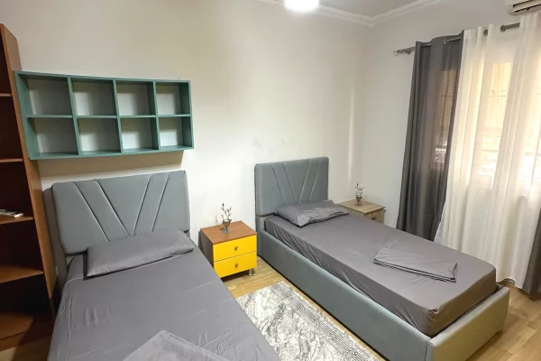 Shtepi me qera 2+1 ne Tirane - 70,000 Leke