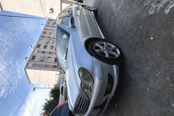 Makina ne shitje ne Lushnje, Mercedes-Benz, 2007 Diesel,Kambio Automatik Pagesa 3,700  Euro.
