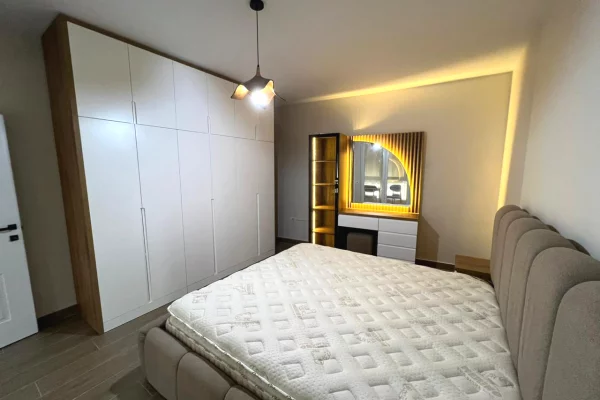 Shtepi me qera 1+1 ne Tirane - 502 Euro