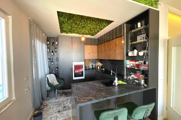 Shtepi ne shitje Apartament ne Tirane, 2+1, Mobilimi E mobiluar, Pagesa 285,002  Euro.