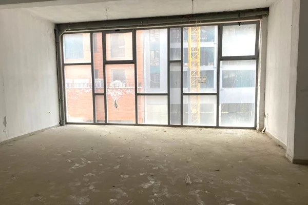 Ambient biznesi ne shitje 1+1 ne Tirane - 85,000 Euro