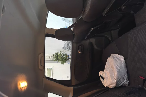 Makina ne shitje ne Tirane, Nissan, 2007 Diesel,Kambio Manual Pagesa 3,500  Euro.