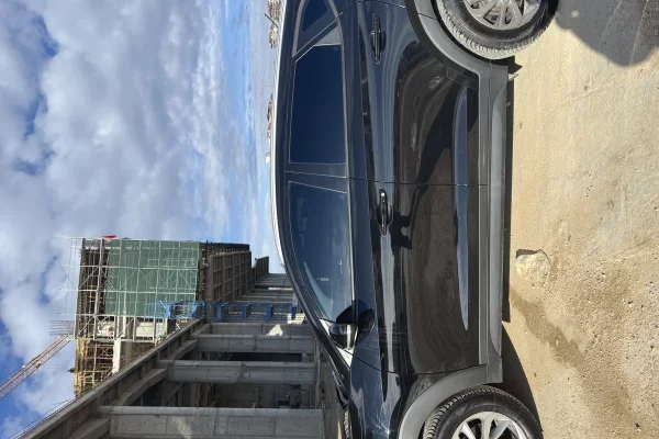 Makina ne shitje  ne Tirane - 13,000 Euro