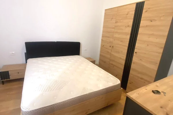 Shtepi me qera Apartament ne Tirane, 1+1, Mobilimi E mobiluar, Pagesa 600  Euro.