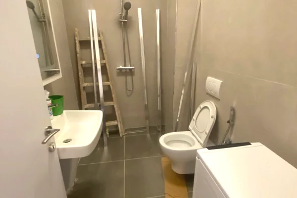 Shtepi me qera Apartament ne Tirane, 1+1, Mobilimi E mobiluar, Pagesa 600  Euro.