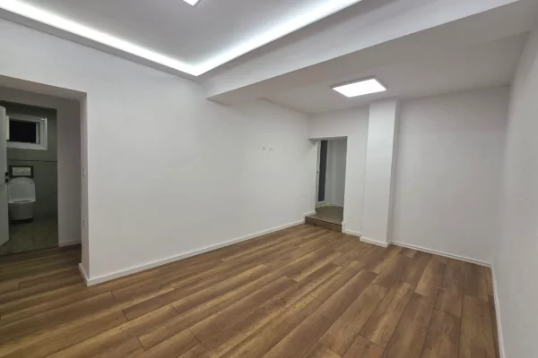 Apartment for sale in Tirana 2+1, Emty