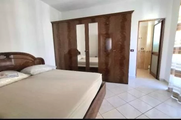 Shtepi me qera Apartament ne Tirane, 2+1, Mobilimi E mobiluar, Pagesa 500  Euro.