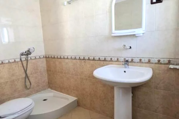 Shtepi me qera 2+1 ne Tirane - 500 Euro