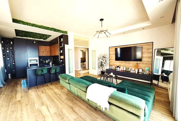 Shtepi ne shitje Apartament ne Tirane, 2+1, Mobilimi E mobiluar, Pagesa 285,000  Euro.