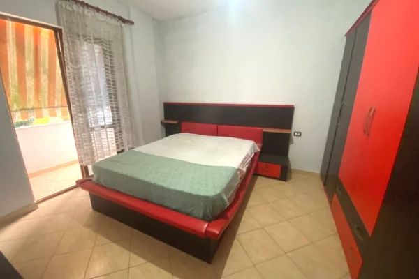 Shtepi ne shitje Apartament ne Tirane, 1+1, Mobilimi E mobiluar, Pagesa 123,000  Euro.