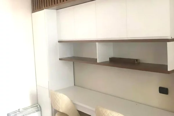 Shtepi me qera Apartament ne Tirane, 2+1, Mobilimi E mobiluar, Pagesa 700  Euro.