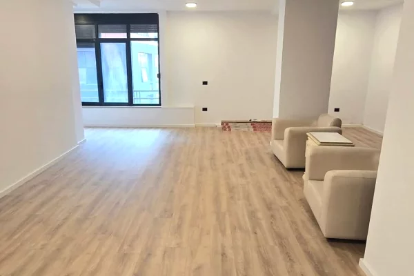 Shtepi me qera Apartament ne Tirane, 2+1, Mobilimi Bosh, pa mobiluar, Pagesa 1,200  Euro.