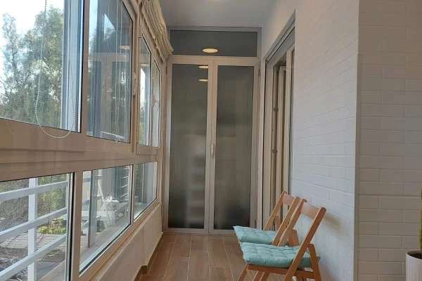 Shtepi me qera Apartament ne Tirane, 2+1, Mobilimi E mobiluar, Pagesa 1,000  Euro.