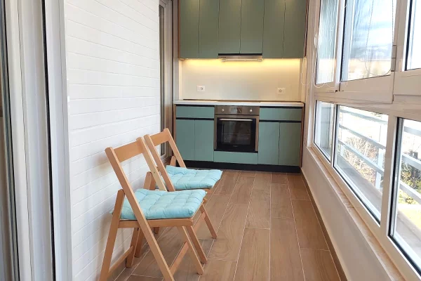 Shtepi me qera Apartament ne Tirane, 2+1, Mobilimi E mobiluar, Pagesa 1,000  Euro.