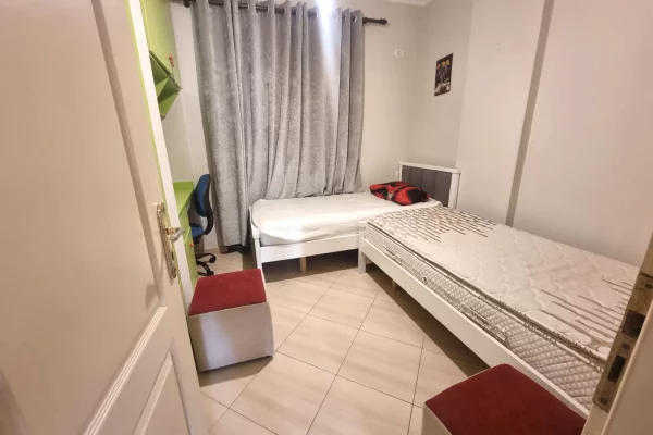 Shtepi me qera 2+1 ne Tirane - 450 Euro