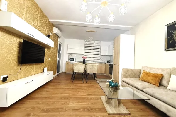 Shtepi ne shitje 3+1 ne Tirane - 275,000 Euro