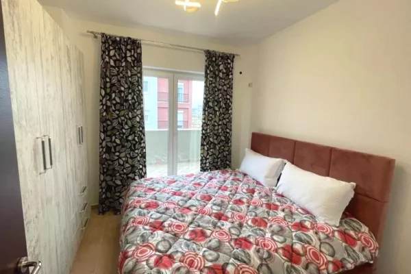 Shtepi ne shitje Apartament ne Tirane, 2+1, Mobilimi E mobiluar, Pagesa 189,000  Euro.