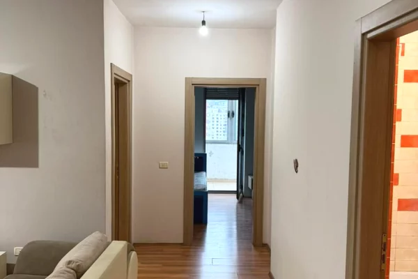 Shtepi me qera 2+1 ne Tirane - 70,000 Leke