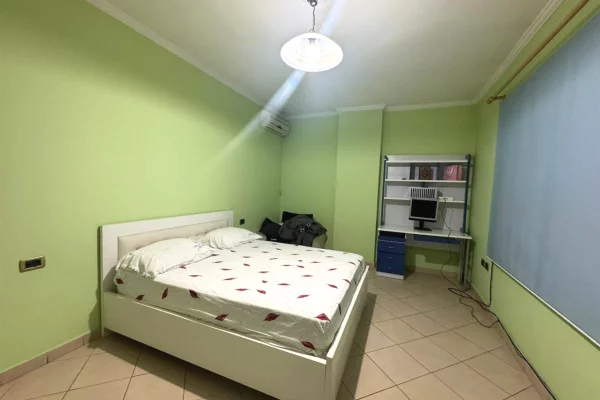 Shtepi me qera 2+1 ne Tirane - 550 Euro