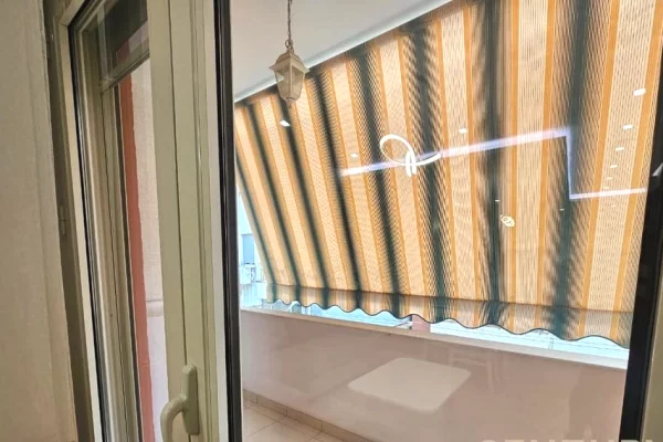 Shtepi ne shitje Apartament ne Tirane, 2+1, Mobilimi E mobiluar, Pagesa 170,000  Euro.