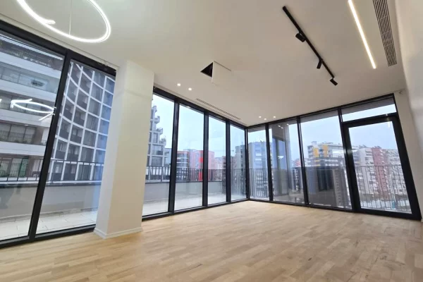 Shtepi ne shitje Apartament ne Tirane, 2+1, Mobilimi Bosh, pa mobiluar, Pagesa 439,000  Euro.