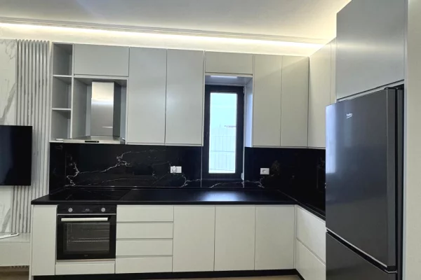 Shtepi ne shitje Apartament ne Tirane, 1+1, Mobilimi E mobiluar, Pagesa 16,000,000  Leke.