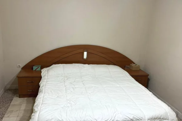Shtepi me qera Apartament ne Tirane, 1+1, Mobilimi E mobiluar, Pagesa 50,000  Leke.