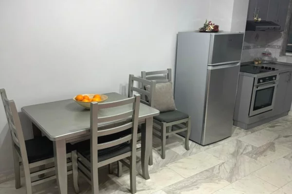 Shtepi me qera 1+1 ne Tirane - 50,000 Leke