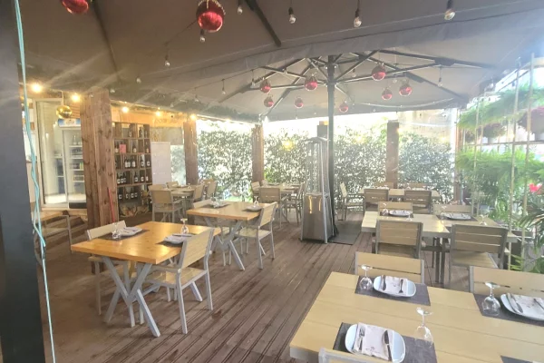 Ambiente Commerciale in Affitto 2+1 a Tirana - 1,000 Euro