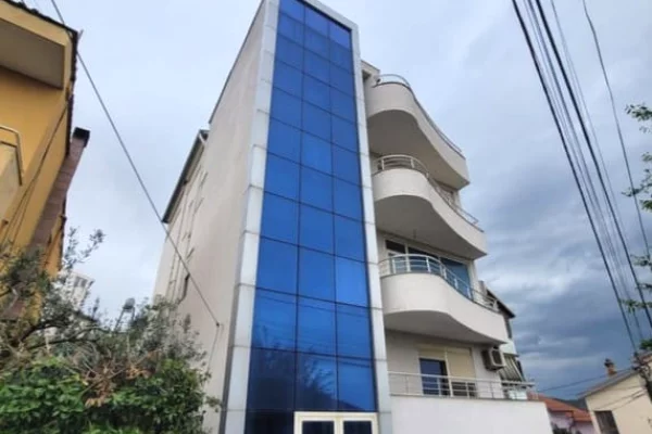 Godin 5 kate ne shitje