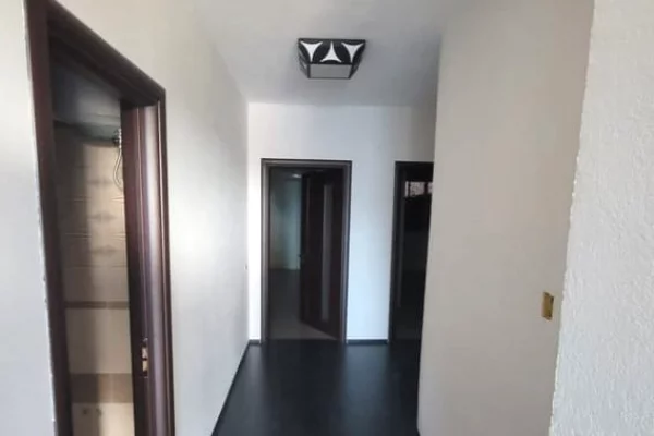 Ambient biznesi ne shitje 5+1 ne Tirane - 700,000 Euro