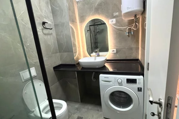 Shtepi me qera 2+1 ne Tirane - 70,000 Leke