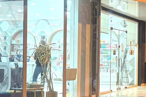 Ambient biznesi me qera 3+1 ne Tirane - 1,000 Euro